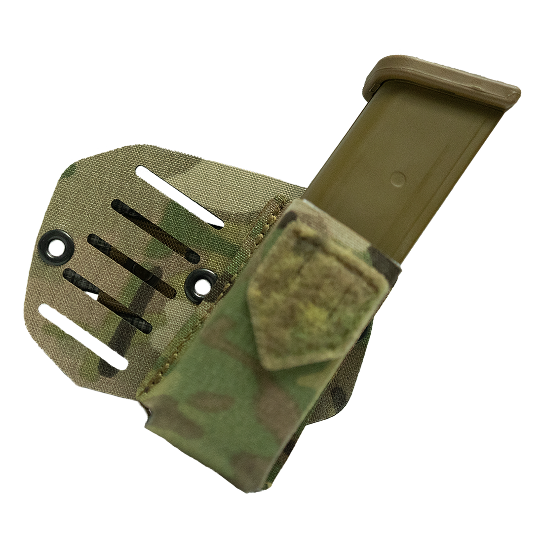 A camouflage-patterned C30 adaptor kit attached to a belt